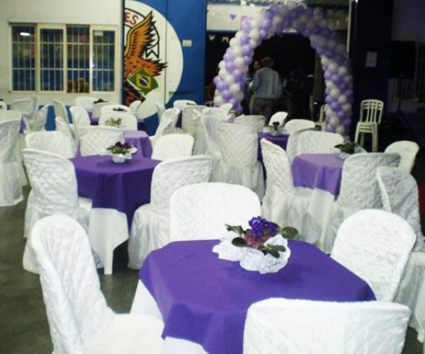 Mesas e Cadeiras